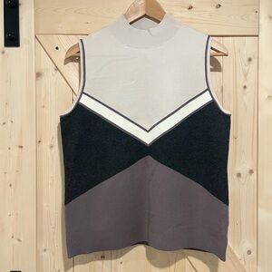 NWT Etcetera Sleeveless Mock neck Sweater, Size Large.